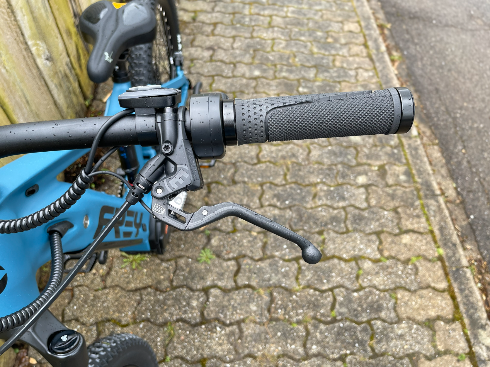 FREY V6 Light